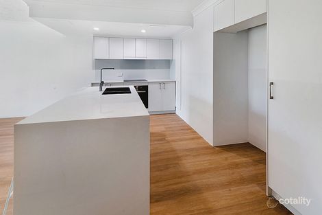 Property photo of 8/21 Huth Street Labrador QLD 4215
