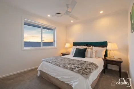 Property photo of 33 Davis Way Walloon QLD 4306