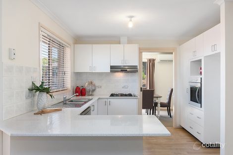 Property photo of 16 Kennedy Avenue Jerrabomberra NSW 2619