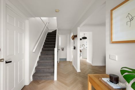 Property photo of 2/58-60 Fewster Road Hampton VIC 3188