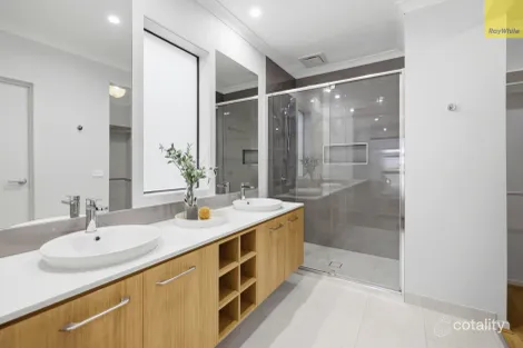 Property photo of 17 Brighton Rise Maddingley VIC 3340