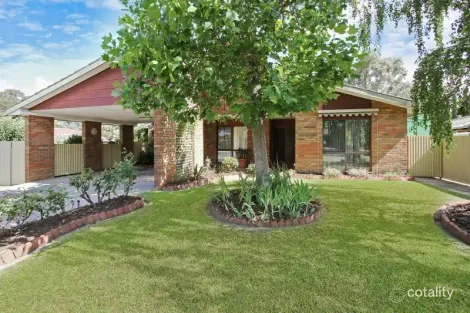24 SUNWOOD DR, LAVINGTON, NSW 2641