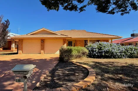 18 Arana Pl, Parkes, NSW 2870