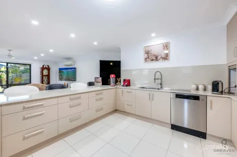 Property photo of 1 Serenity Drive Kalkie QLD 4670