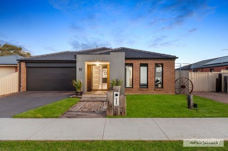 11 Chloe Dr, Broadford, VIC 3658