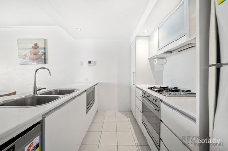 Property photo of 303/30 Macrossan Street Brisbane City QLD 4000