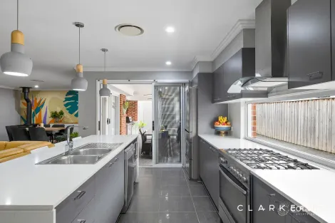 Property photo of 101 Grand Parade Rutherford NSW 2320