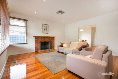 Property photo of 4 St Marks Close Dingley Village VIC 3172
