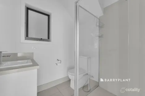 Property photo of 13 Uddin Lane Hampton Park VIC 3976