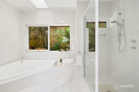 Property photo of 4 Lancaster Crescent Collaroy NSW 2097