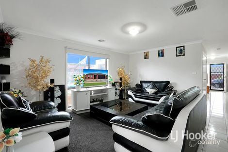 Property photo of 28 Long Forest Avenue Harkness VIC 3337