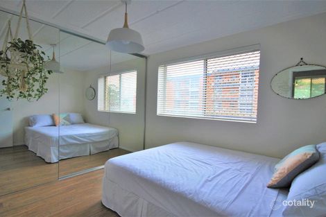 Property photo of 5/74-76 The Esplanade Burleigh Heads QLD 4220