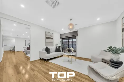 Property photo of 13 Serene Way Clyde North VIC 3978