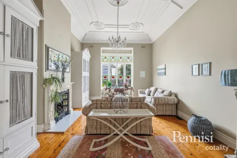 Property photo of 59 Lincoln Road Essendon VIC 3040