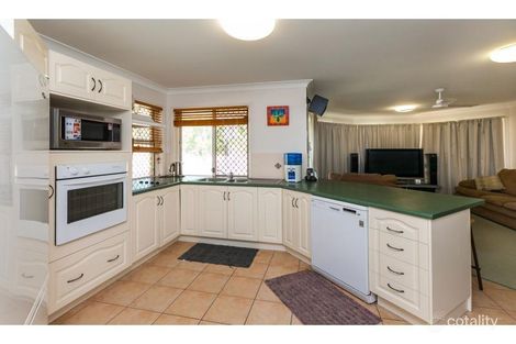 Property photo of 53 Kavanagh Crescent Koongal QLD 4701