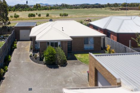 Property photo of 2/76 Fairbairn Drive Corio VIC 3214