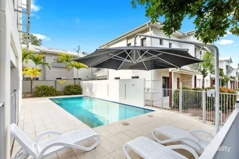 8/541 Esplanade, Urangan, QLD 4655