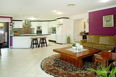 2 Redwood Pl, Molendinar, QLD 4214