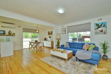 2 Lalors Rd, Healesville, VIC 3777