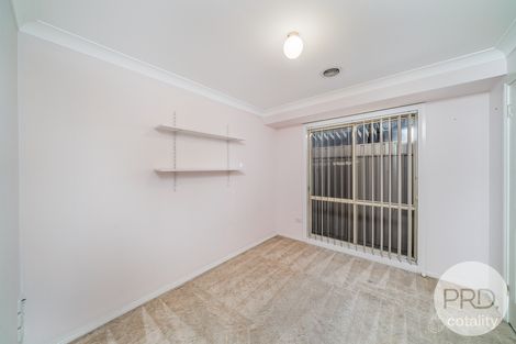 Property photo of 6 Womboin Crescent Glenfield Park NSW 2650