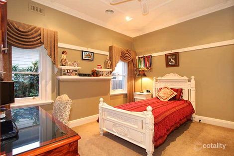 Property photo of 8 Willesden Road Hughesdale VIC 3166