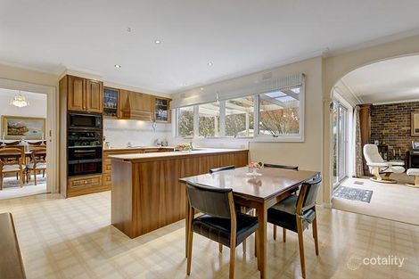 Property photo of 19 Prunella Close Doncaster VIC 3108