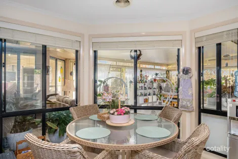 Property photo of 25 Henry Sutton Circuit Dunlop ACT 2615