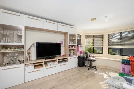 Property photo of 25 Henry Sutton Circuit Dunlop ACT 2615