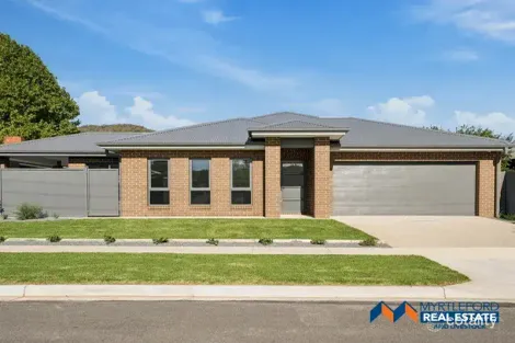 10 Moore St, Myrtleford, VIC 3737
