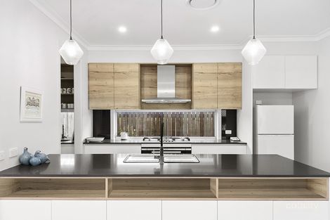 Property photo of 18A Simla Street Mount Lofty QLD 4350