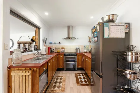 Property photo of 49 Albert Street Crows Nest QLD 4355