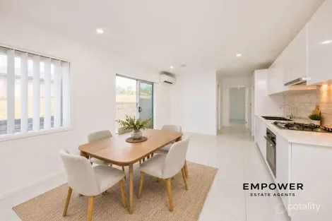 45 Mahoney Dr, Campbelltown, NSW 2560