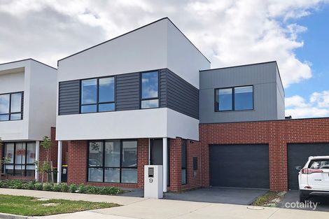 9 Oakden Cres, St Albans, VIC 3021