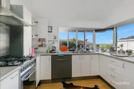 Property photo of 3/100 Mountjoy Terrace Manly QLD 4179