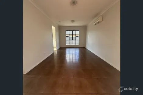 Property photo of 1/53 White Street Emerald QLD 4720