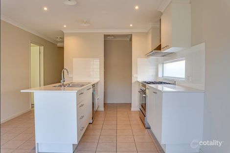 Property photo of 8 Muskwood Drive Mickleham VIC 3064