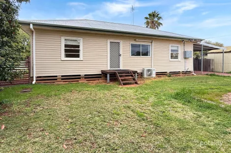 6 Binyah St, Whitton, NSW 2705