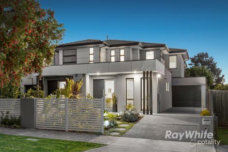 1/2 Amiriya St, Bentleigh East, VIC 3165