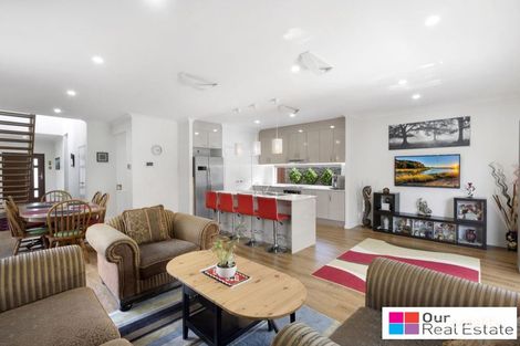 Property photo of 21 Pandanus Court Regents Park QLD 4118