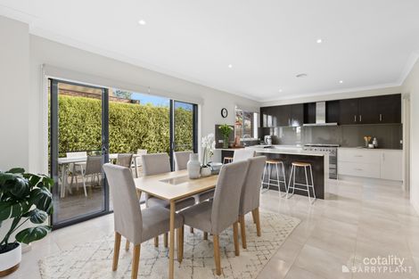 Property photo of 10 Carlyle Street Croydon VIC 3136