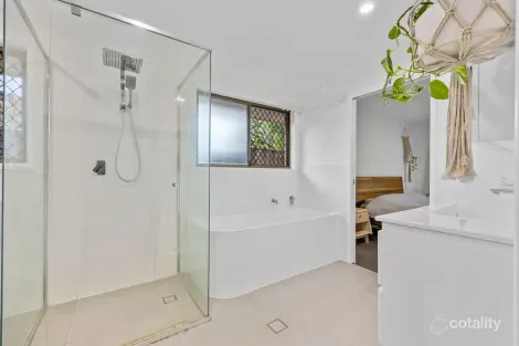 Property photo of 10/160 Bardon Avenue Miami QLD 4220