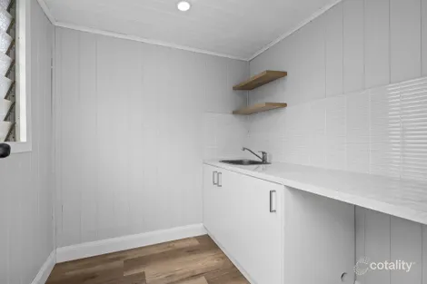 Property photo of 11 Cothill Road Booval QLD 4304