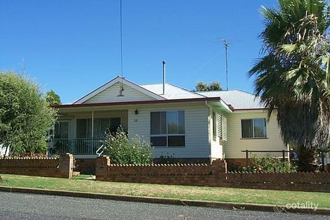 28 Yarrawonga St, Warwick, QLD 4370