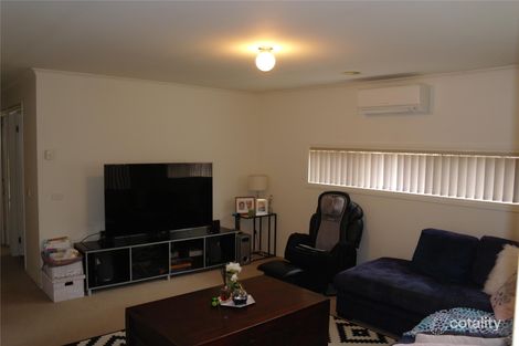 Property photo of 3 McCallum Drive Cranbourne East VIC 3977