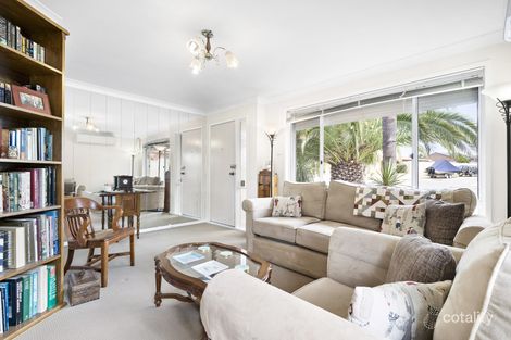 Property photo of 19 Phoenix Crescent Erskine Park NSW 2759