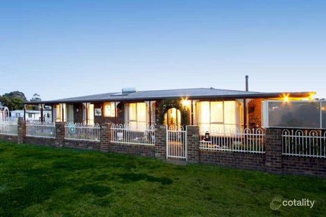 28 Wyndham St, Stratford, VIC 3862