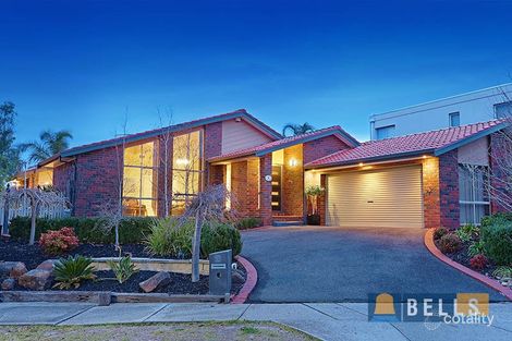 Property photo of 5 Mahon Court Taylors Lakes VIC 3038