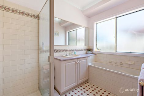 Property photo of 48 Wattle Bird Way Langwarrin VIC 3910
