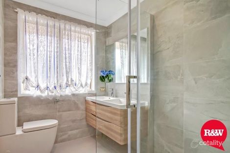 Property photo of 37 Aquilina Drive Plumpton NSW 2761