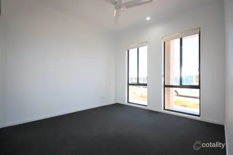 Property photo of 25 Goodluck Circuit Cobbitty NSW 2570